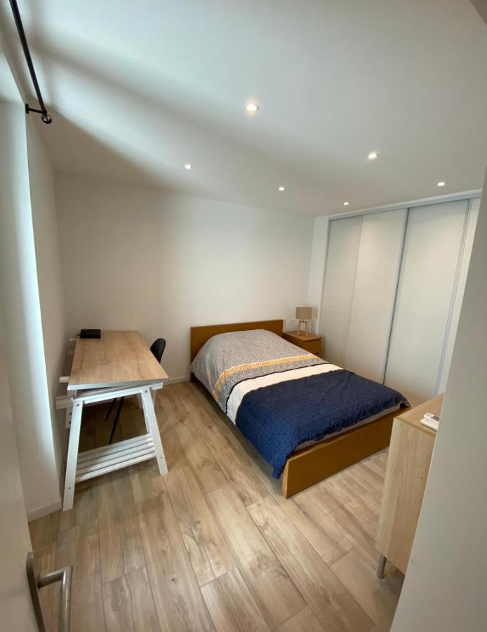 Le Coeur Du Port De Golfe Juan - Parking - Clim - Wifi Apartment Vallauris Exterior photo